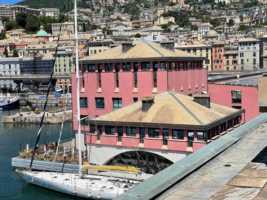 Bilocale Vista Mare Con Terrazzo-Porto Antico- Parcheggio Scontato Appartement Genua Buitenkant foto