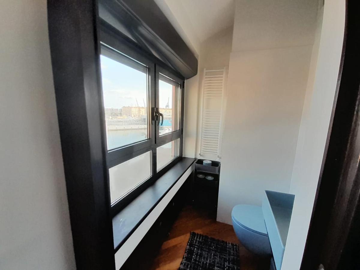 Bilocale Vista Mare Con Terrazzo-Porto Antico- Parcheggio Scontato Appartement Genua Buitenkant foto